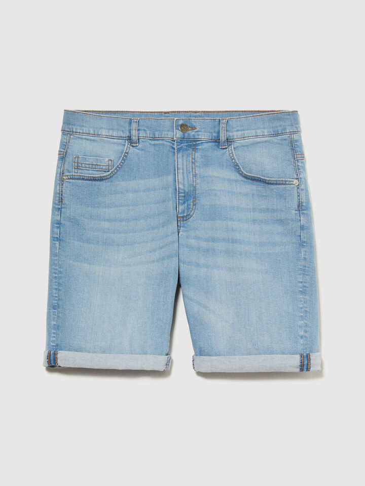 Slim comfort fit denim shorts - men's jean shorts - Light Blue | Sisley image number 6